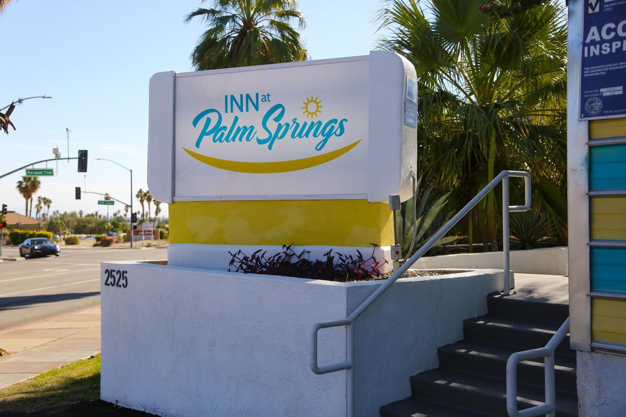 Inn At Palm Springs