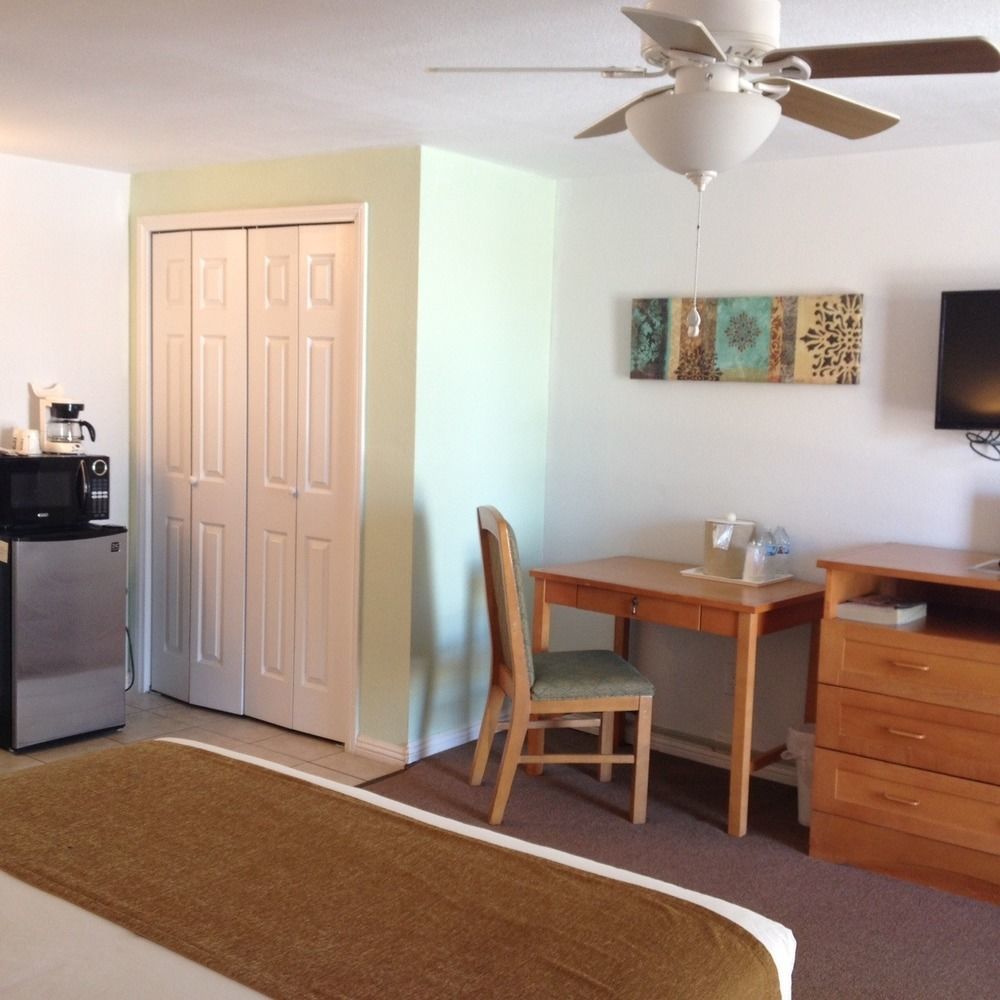 Inn At 3*