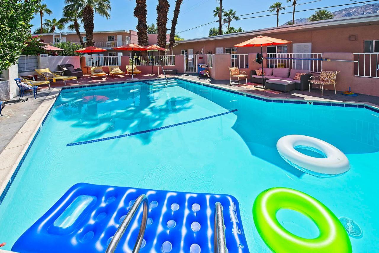 Gasthof At Palm Springs